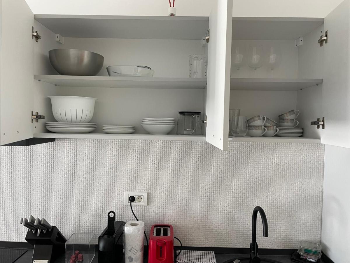 Cozy 2-Room Penthouse Lakeview W14 บูคาเรสต์ ภายนอก รูปภาพ