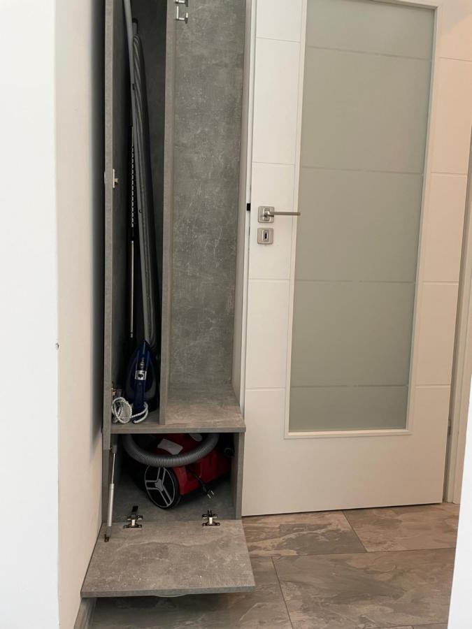 Cozy 2-Room Penthouse Lakeview W14 บูคาเรสต์ ภายนอก รูปภาพ