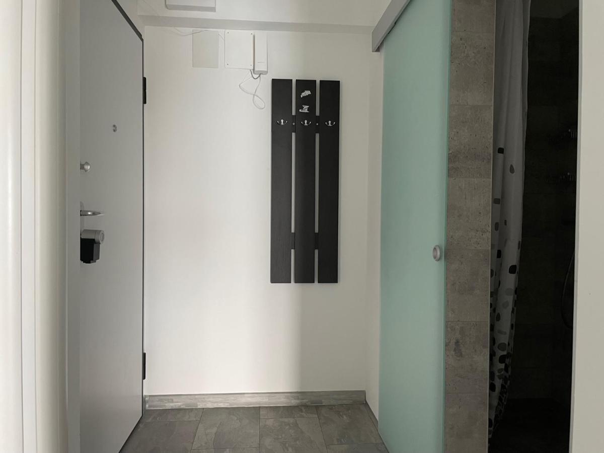 Cozy 2-Room Penthouse Lakeview W14 บูคาเรสต์ ภายนอก รูปภาพ