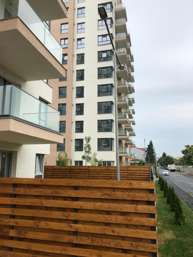 Cozy 2-Room Penthouse Lakeview W14 บูคาเรสต์ ภายนอก รูปภาพ